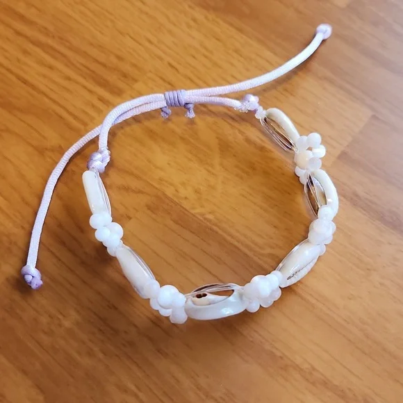 Shell bracelet - Picture 2 of 3